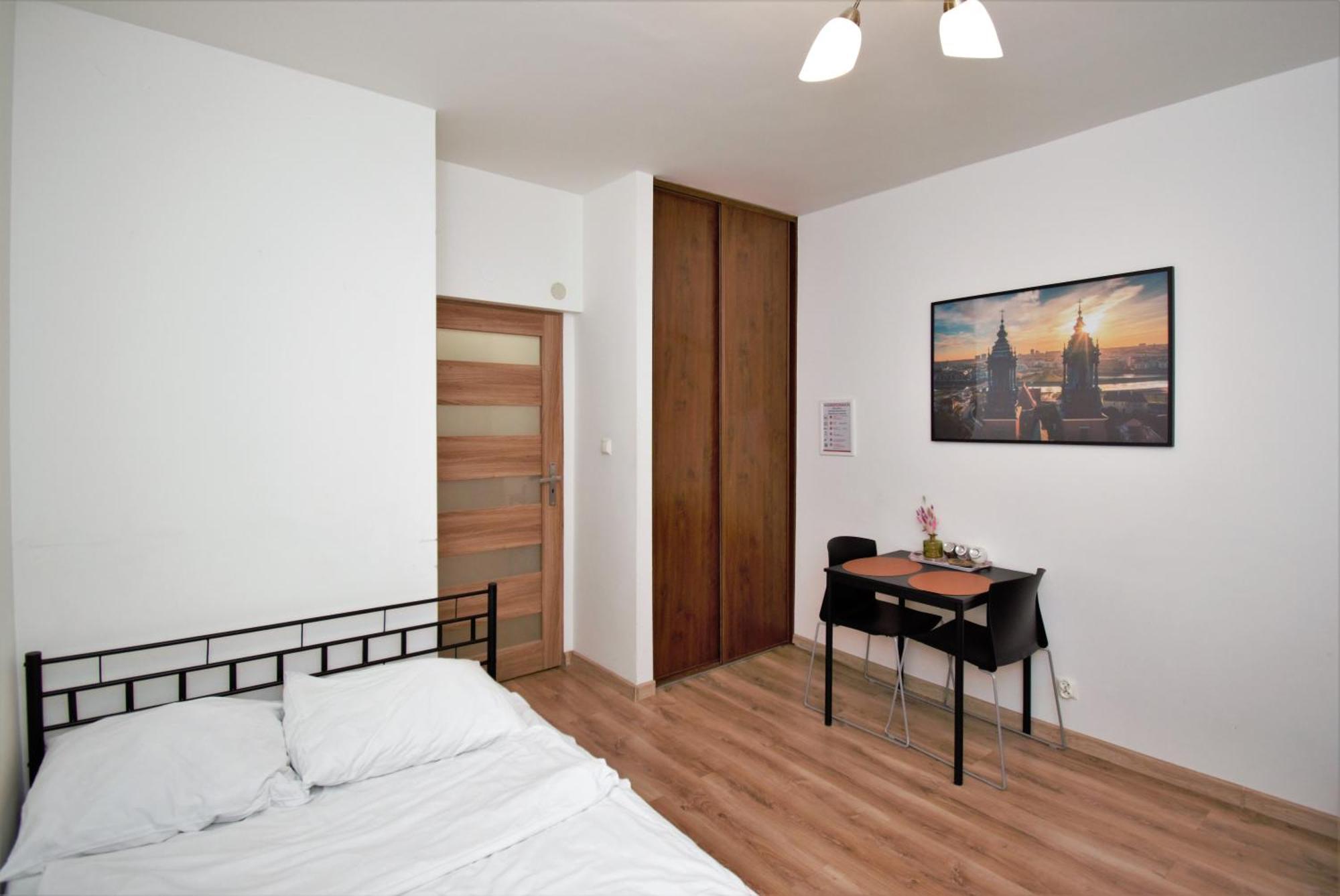 Roomspoznan Pl - Ogrodowa 9 - 24H Self Check-In ภายนอก รูปภาพ